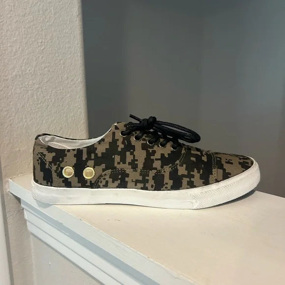 Gram Vz Low Top Shoe Camo Green Black Womens Size 9 Mens 7 EU 40 - Picture 2 of 10